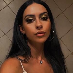 Meet your Posher, Dimitra